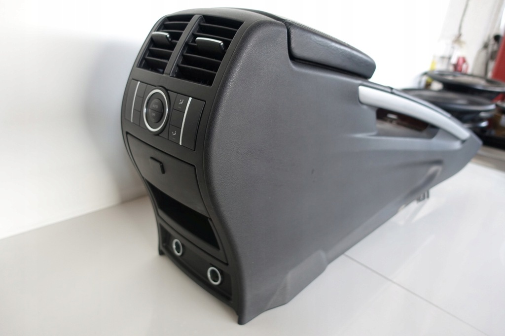 фото №11, Mercedes w164 подлокотник туннель бардачок ml gl x164 1646801314