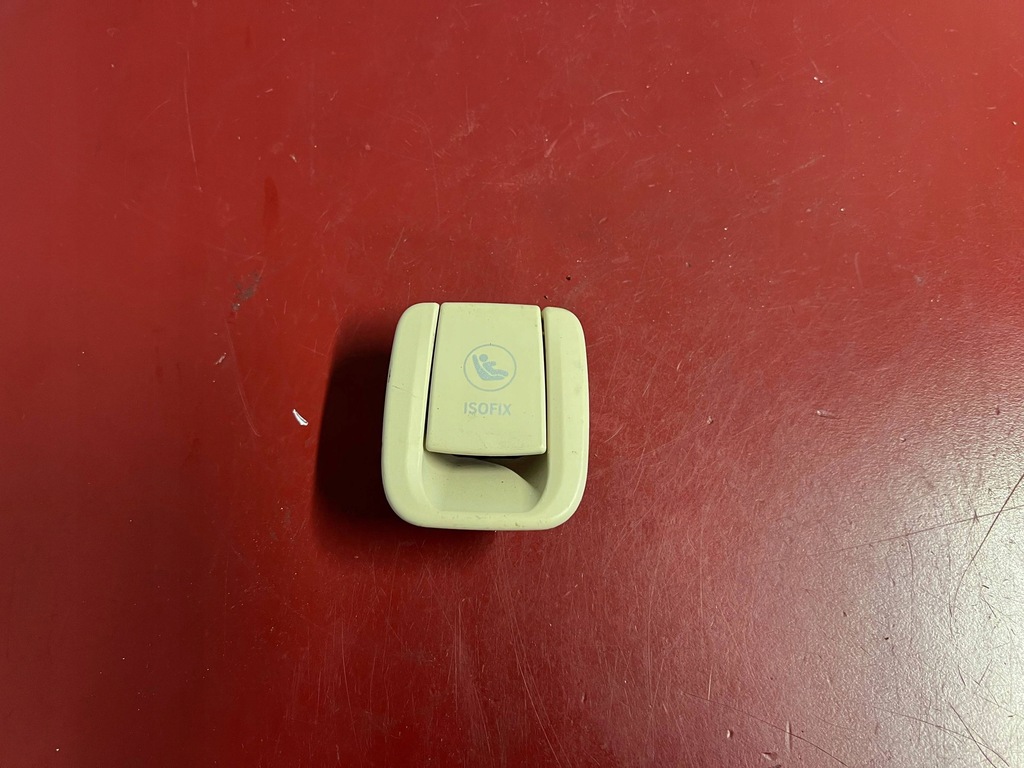 фото №1, 2017 bmw x1 f48 f49 заглушка isofix 7300179