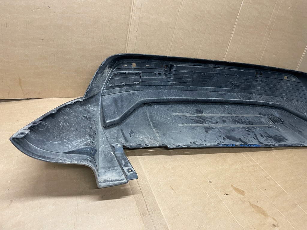 фото №6, Porsche taycan 9j1 бампер спойлер задняя задний оригинал 9j1807983ffff