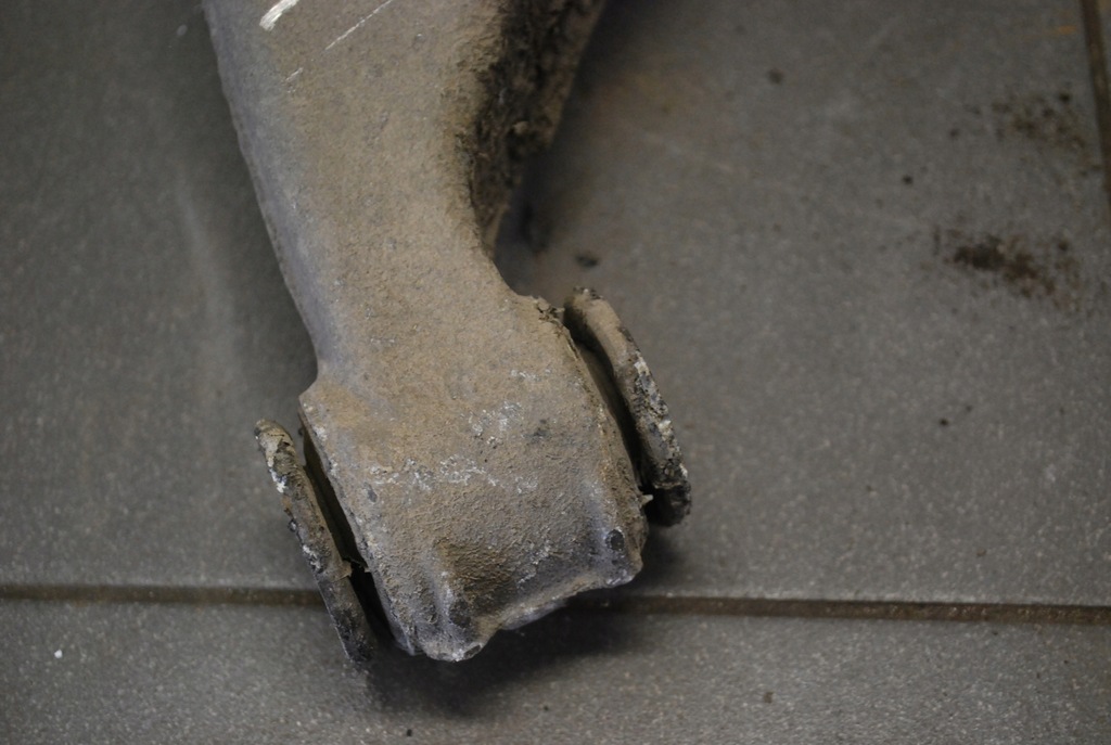 фото №7, Рычаг левый задняя нижний audi a8 d3 4e0511511f