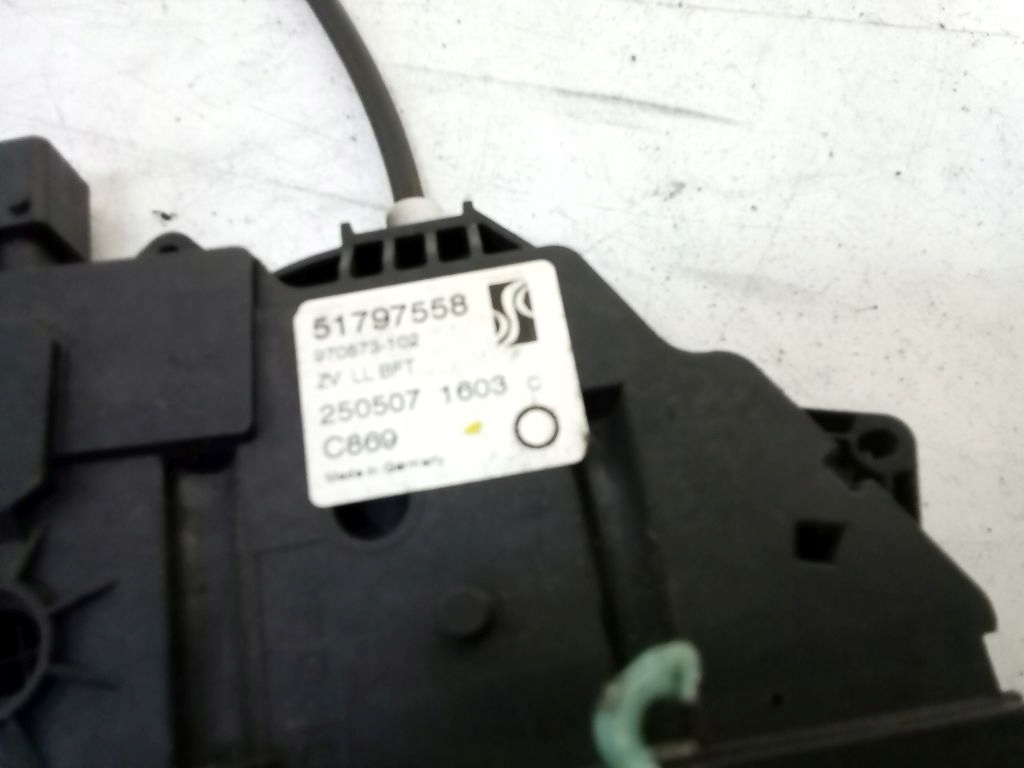 фото №5, Fiat grande punto замок правий 6 pin 51797558