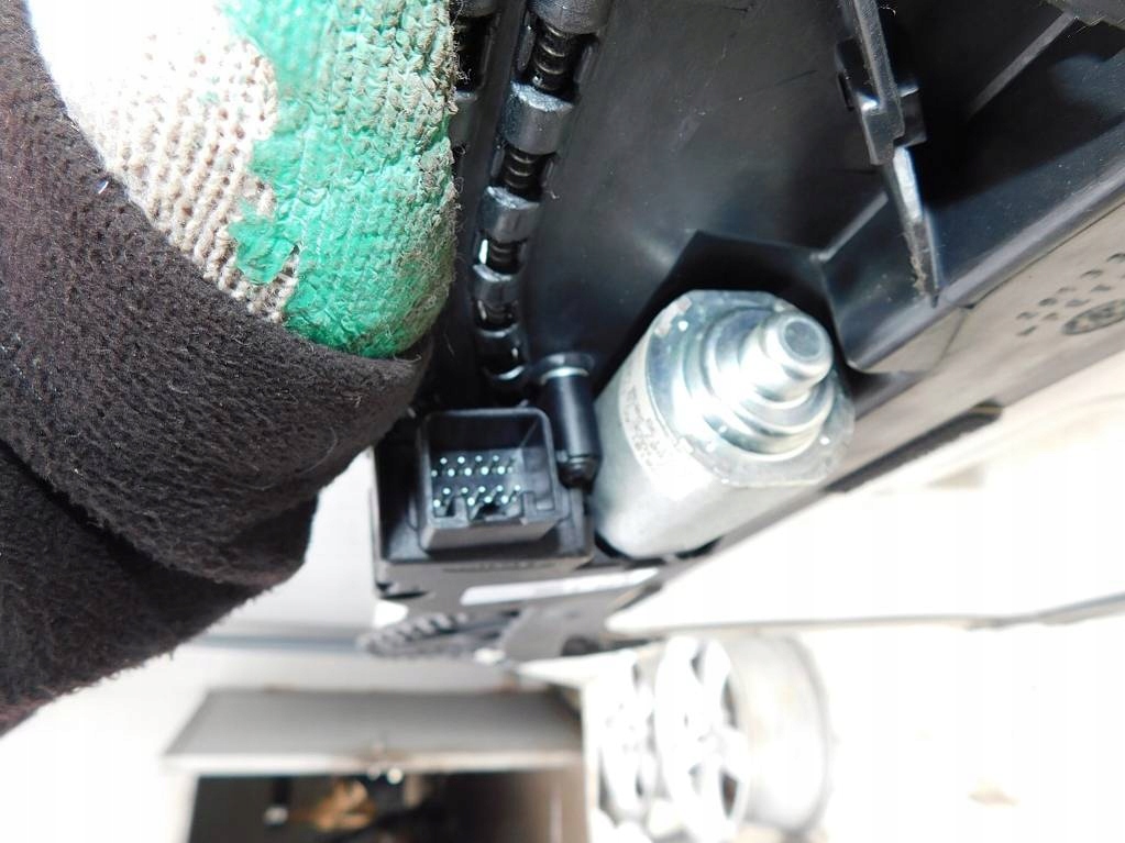 фото №9, Jeep compass i 2007r люк