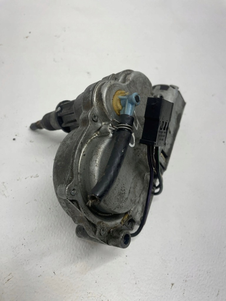 фото №5, Audi a6 s6 c4 4a 1996 моторчик дворники стекло задний