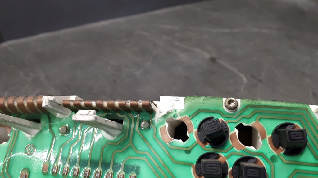 фото №9, 87001277 счетчик приборная панель peugeot 306 1.8