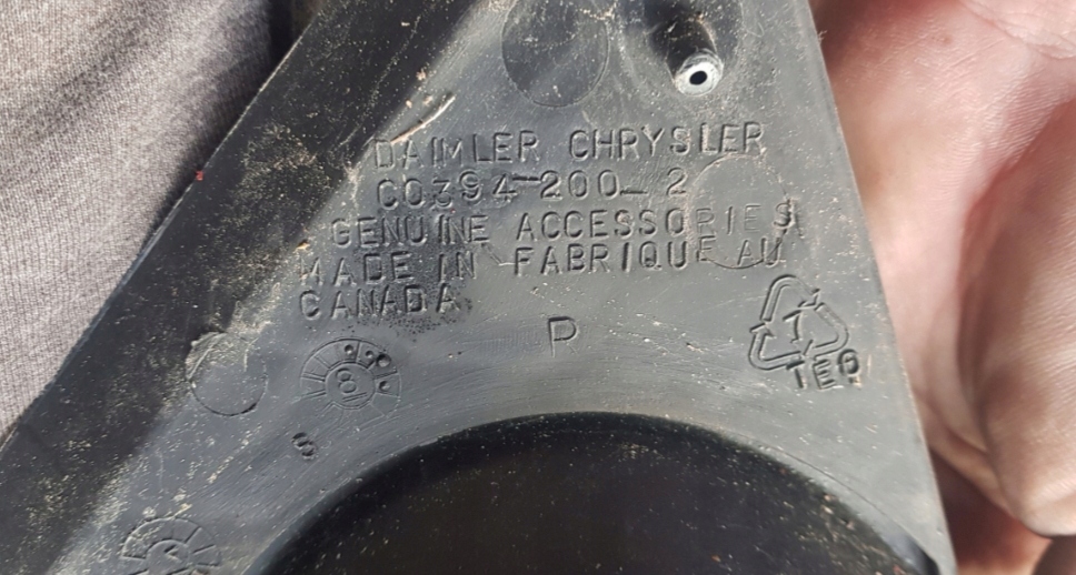 фото №3, Решітка бампера правий перед jeep compass 06 rallye