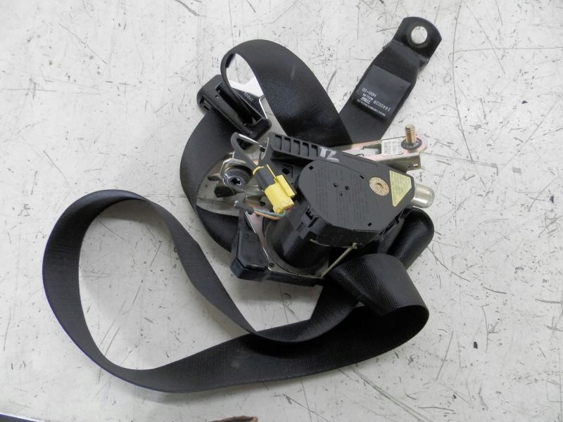 фото №1, Pas безопасности mercedes-benz оригинальный номер a1638601985