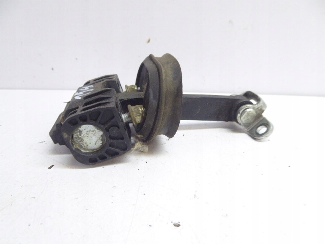 фото №2, Alfa romeo 159 обмежувач двері задня лівий