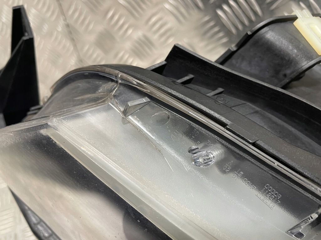 фото №7, Лампа лівий перед bi ксенон некерований комплектна bmw e90 e91 lci lift 7202583