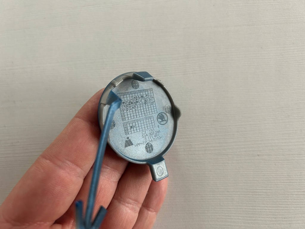 фото №10, Skoda rapid przedlift 2012-2017 заглушка фаркоп перед 5ja807241 оригінал