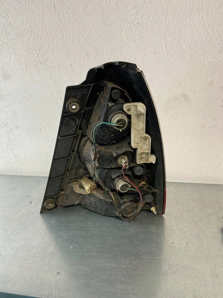 фото №9, Лампа задняя левая задняя левый subaru forester ii sg lift