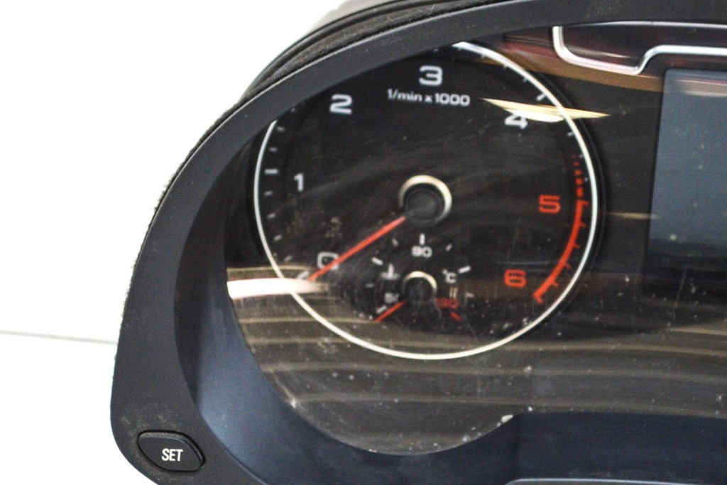 фото №5, Audi q3 8u набір індикаторів 8u0920980j 2.00 дизель 110 kw 2017 mph kmh