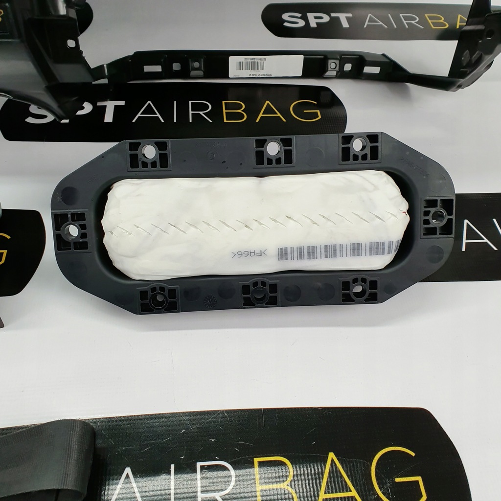 фото №7, Volvo v40 панель приладів консоль подушки безпеки ремені подушка безпеки