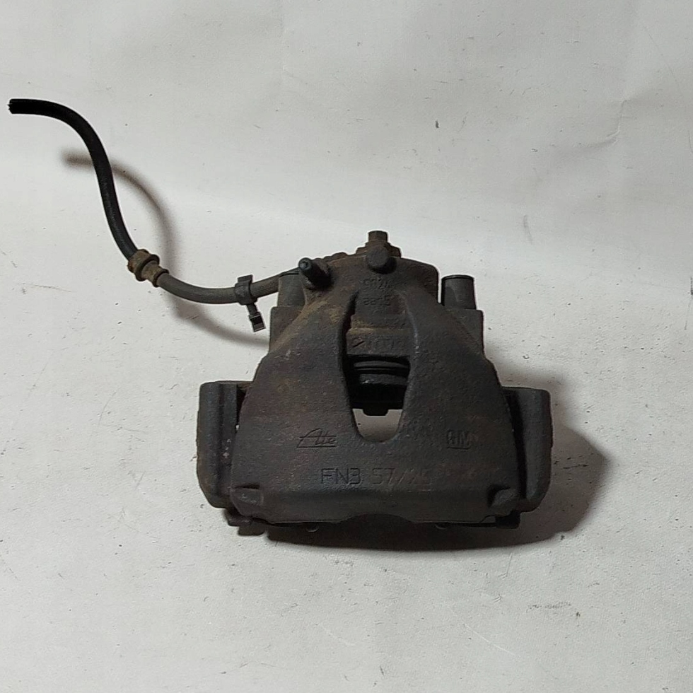 Купити Opel signum 2007 супорт гальмівний передній