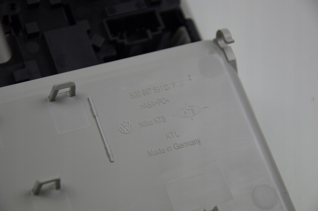 фото №7, Vw golf vii fl лампа стельовий 5g0867591d