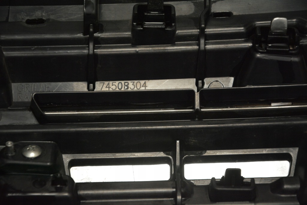 фото №8, Решётка радиатора решётка радиатора бампера mitsubishi outlander iii оригинал !!!