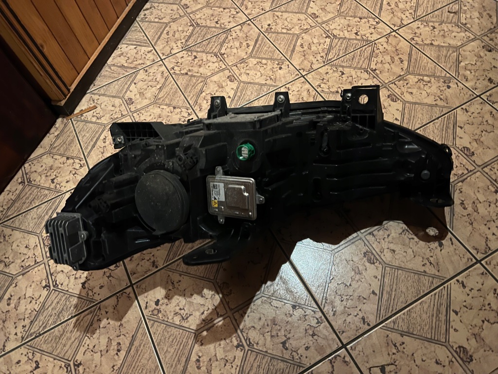 Alfa romeo stelvio лампа передня перед права європа 00505639590 Київ