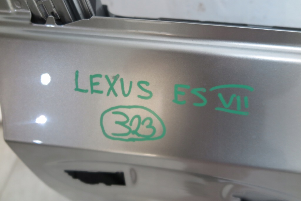 Двері праве передні праві перед lexus es 2018- в Україні