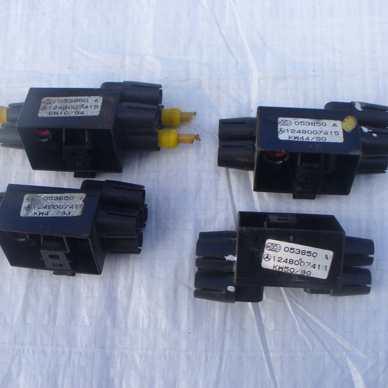 фото №1, Клапан розподільник повітря mercedes w124 1248007415