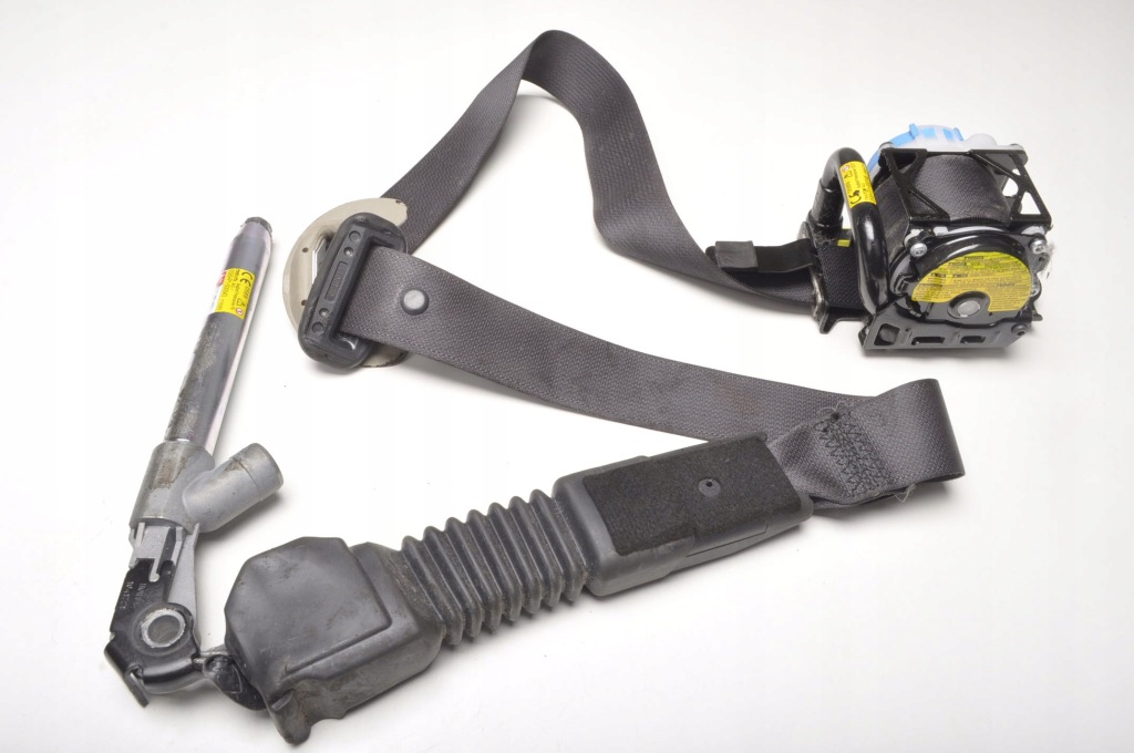 фото №1, Kia carens iv pas правий перед натягувач 88820a4200