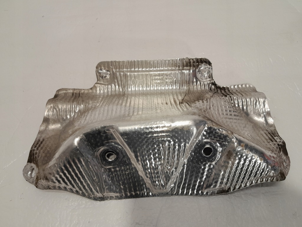 Купити Audi a4 a5 f5 8w накладка теплова 8w0804174a