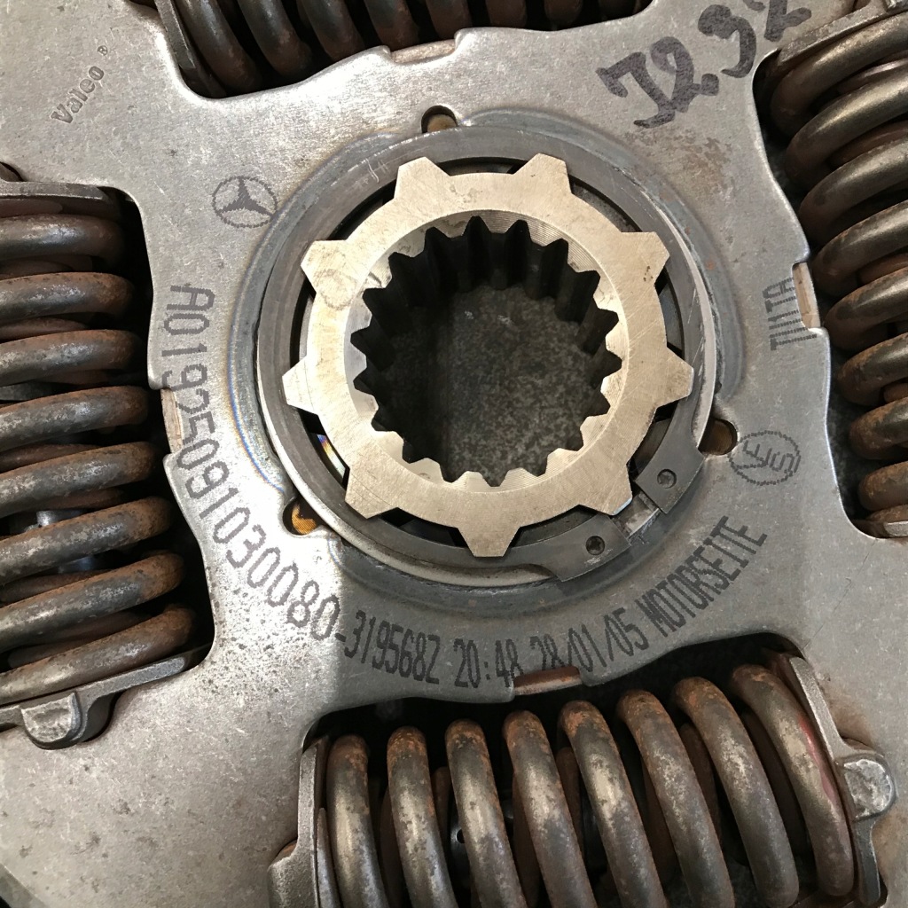 Valeo диск сцепления mercedes atego a01925091030080 Оригинал