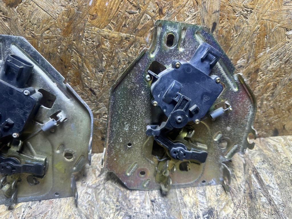 фото №6, Замок кришки багажника задня hummer h2