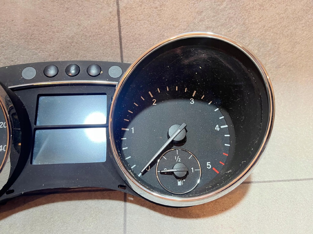 фото №5, Mercedes w251 3.0cdi 350cdi счетчик uk bdb состояние