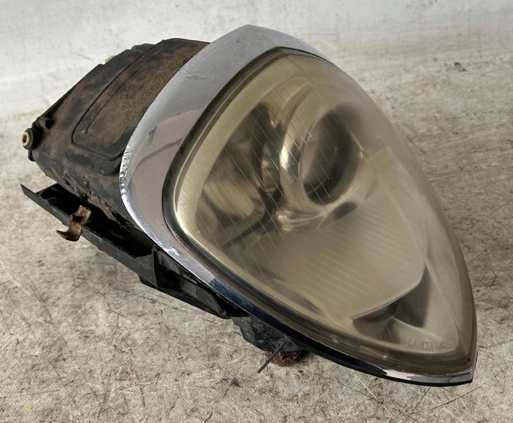 фото №2, Лампа ліва перед передня lancia thesis ксенон