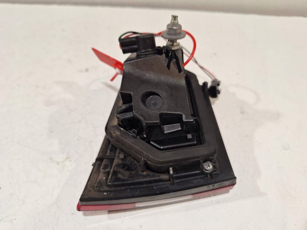 фото №2, Лампа задня права w кришка renault clio iv hb 12-