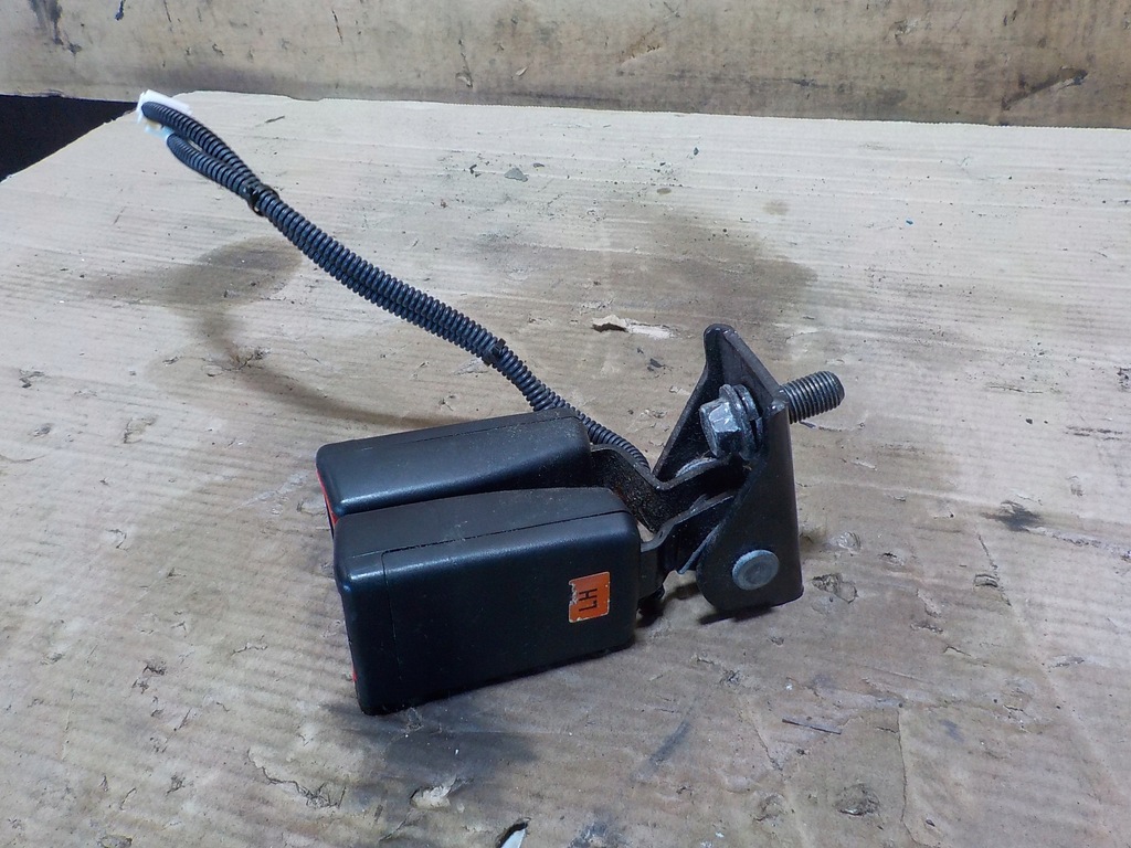 фото №4, Ceed ii 1.6 клипса ремней задняя