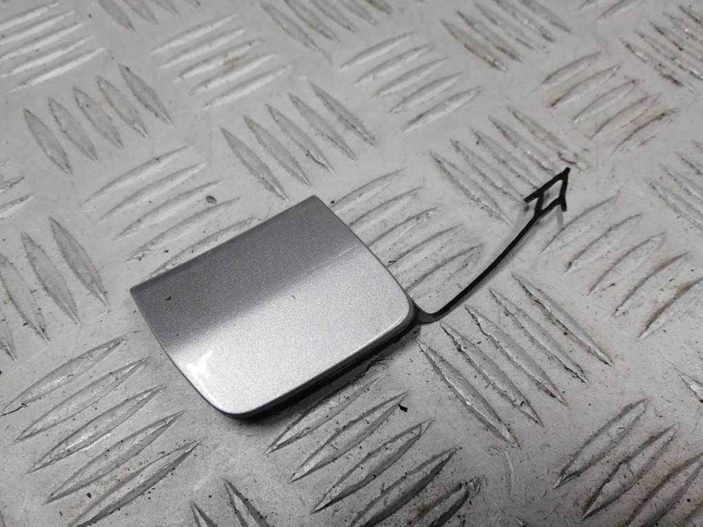 Купить Заглушка фаркоп бампер dacia sring 620228635r