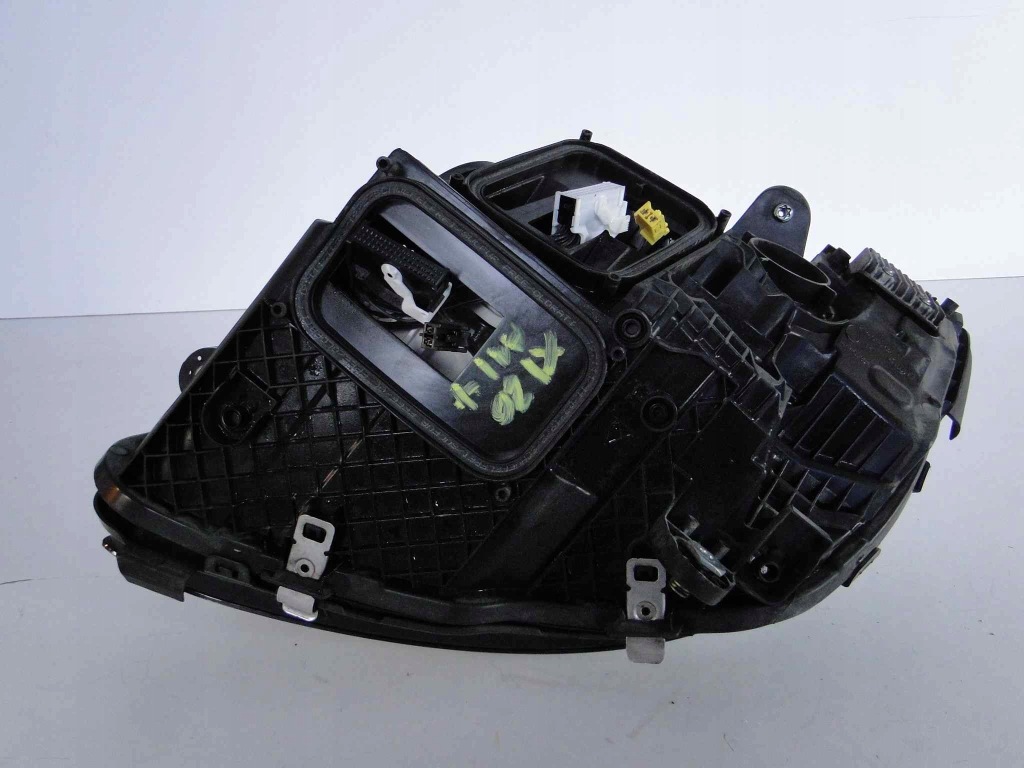 фото №6, Mercedes c klasa w205 лампа multibeam led правая