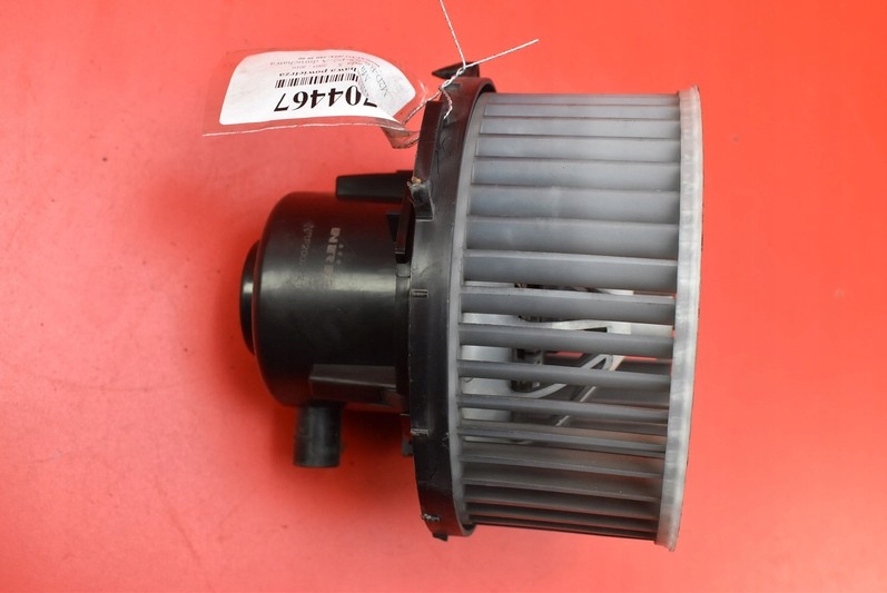 фото №5, Воздуходувка вентилятор обдув eu nrf2002221 mazda 5 1 i cr 05-10