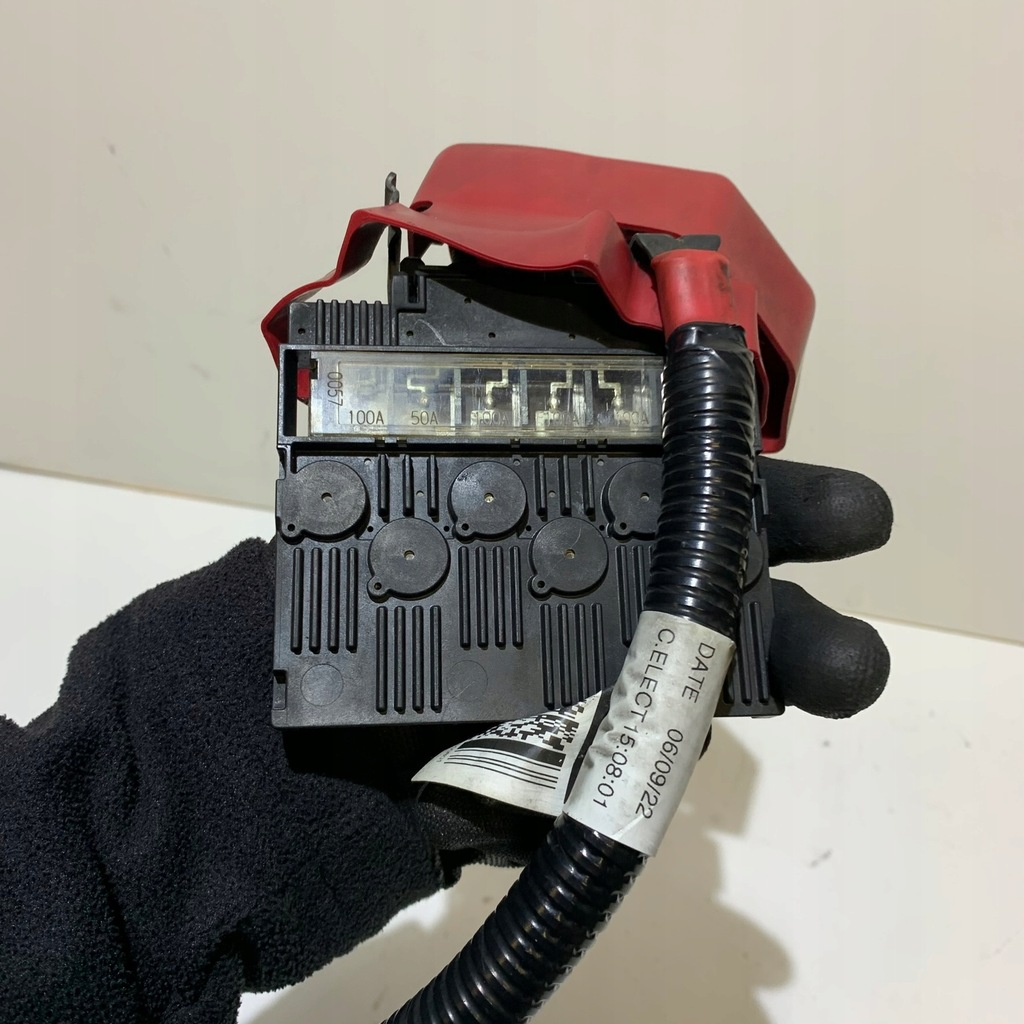 фото №6, Renault megane v e-tech запобіжники клема 241055mz0a