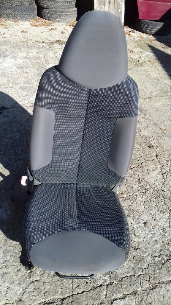 фото №1, Сиденье левый перед передний peugeot 107 3d 05-