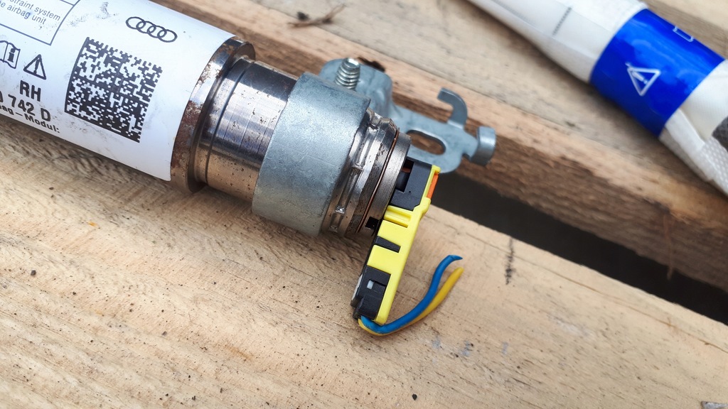 фото №9, A4 b8 s4 шторка безпеки права перед подушка безпеки 8k0880742d