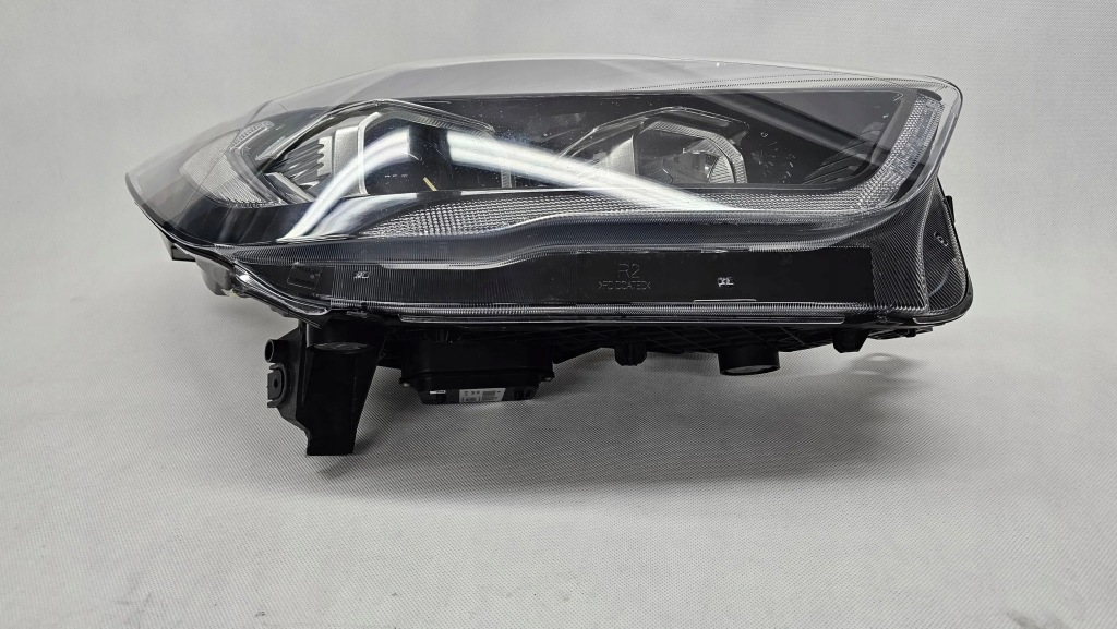 Ford kuga mk 2 рестайлинг  st фара перед правый  full led Недорого