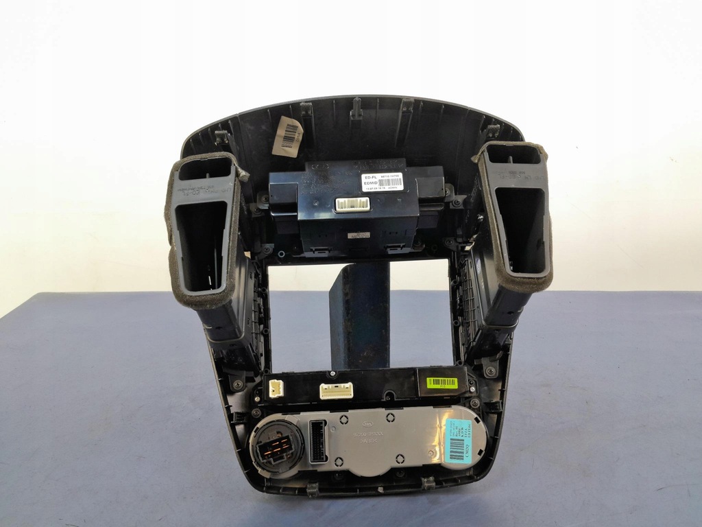 фото №5, Kia ceed i lift панель рамка кондиционера решётки