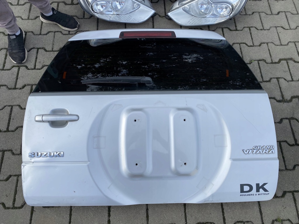фото №1, Suzuki grand vitara ii задняя крышка багажника комплектная 5d