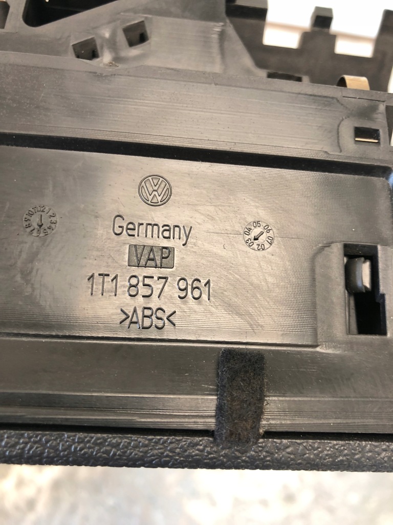 фото №7, Пепельница бардачок vw touran 1t1857961