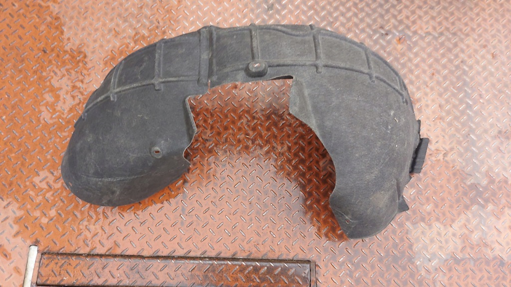 фото №1, Підкрилок правий задня skoda octavia 04-13