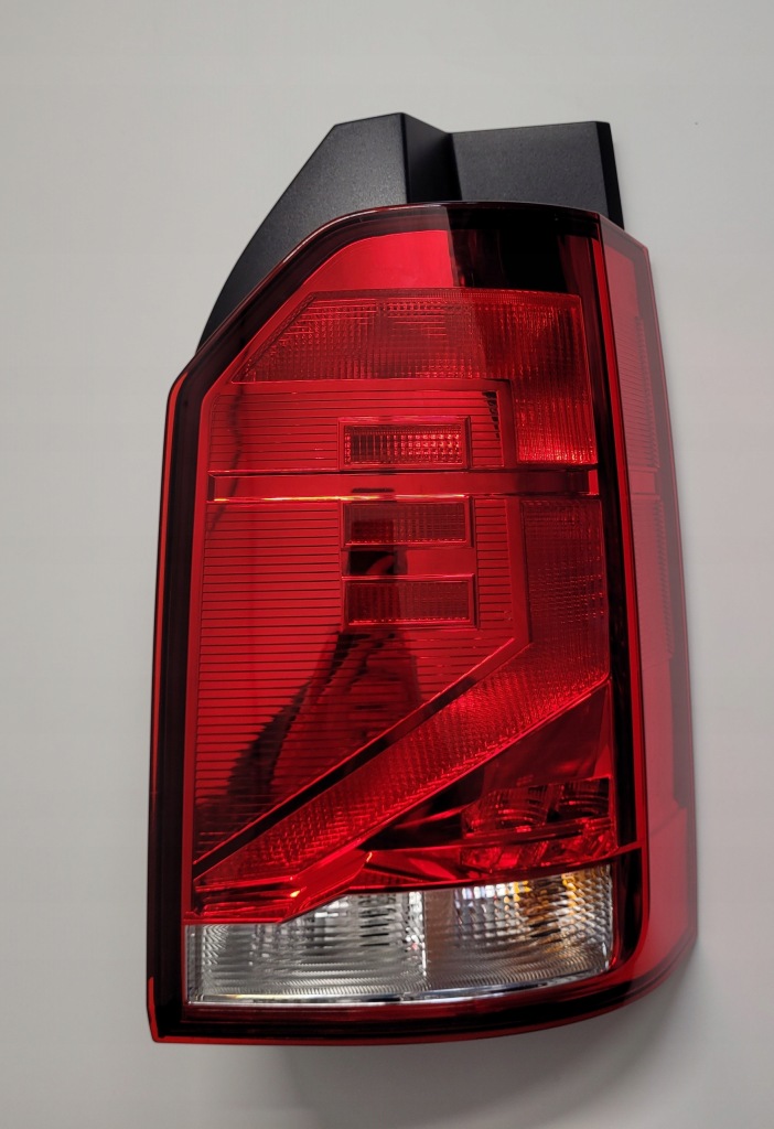 фото №1, Vw transporter t6 lift лампа задняя задняя правая оригинал