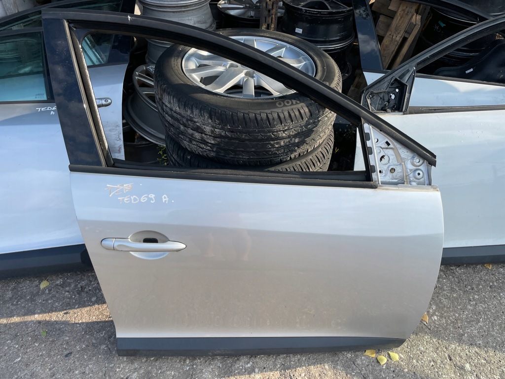 фото №1, Дверь megane iii ted69