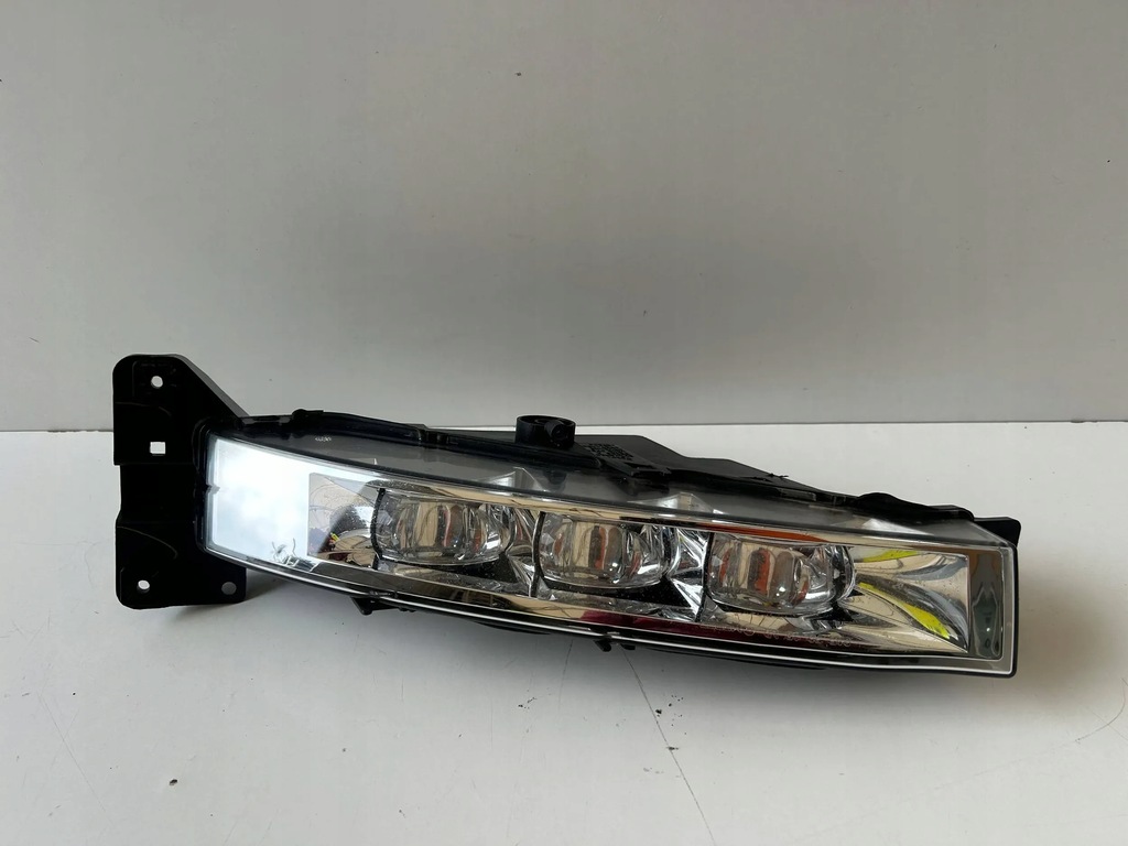 фото №1, Dodge charger протитуманна фара лівий led drl 430330 оригінал