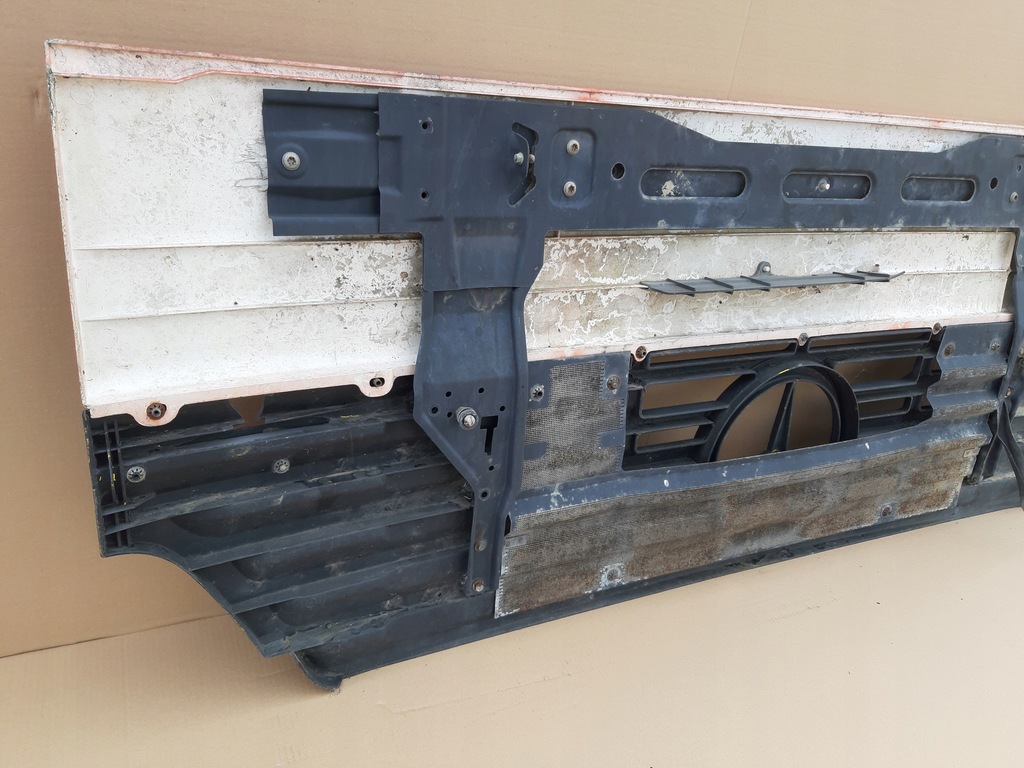 фото №8, Mercedes actros mp1 ls капот решётка радиатора решётка радиатора