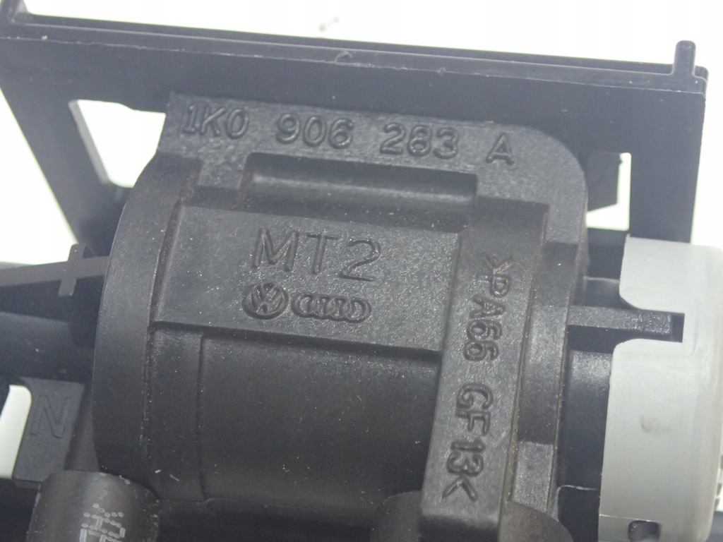 фото №9, Volkswagen vw tiguan клапан вакууму 1k0906283a