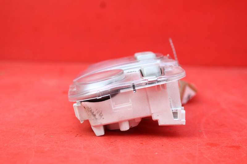 фото №5, Лампа освітлення салону перед toyota proace city 20r