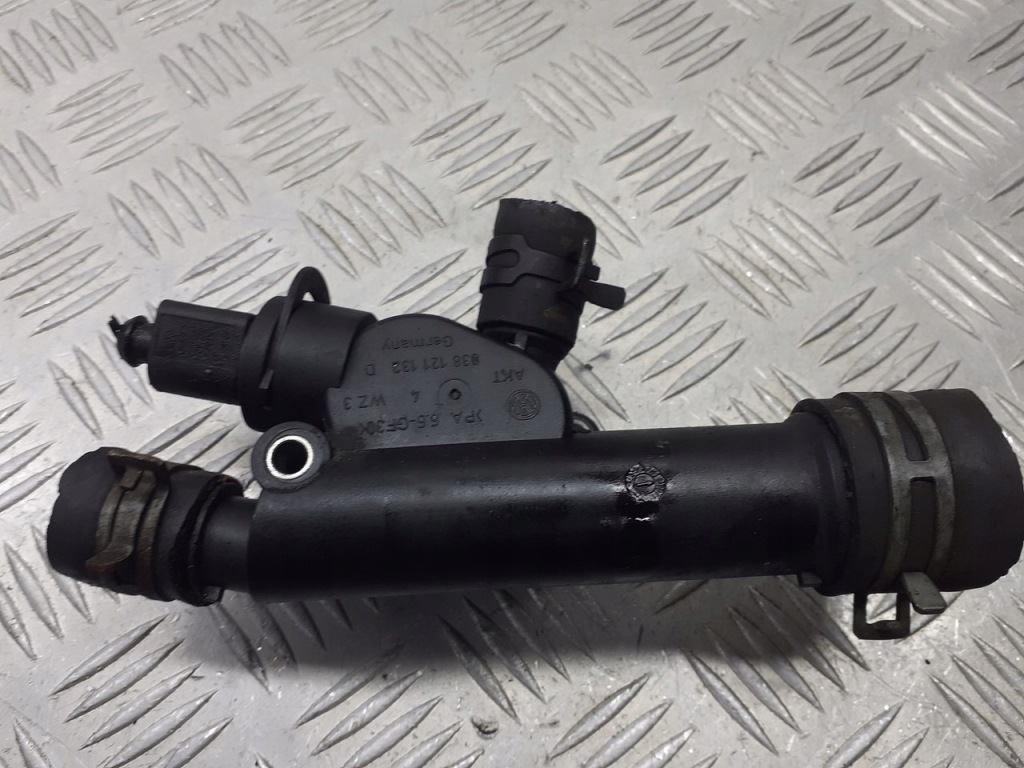 фото №1, Корпус термостата skoda fabia ii 1.9 tdi 038121132