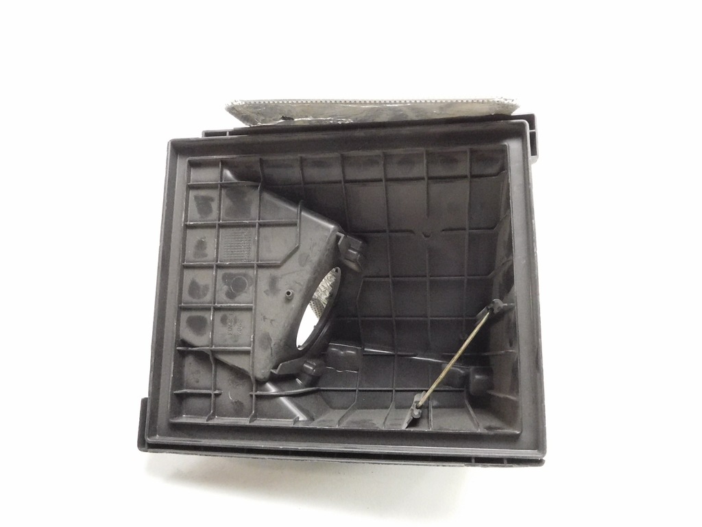 фото №6, Корпус захист фільтра повітря audi vw 8d0129607m