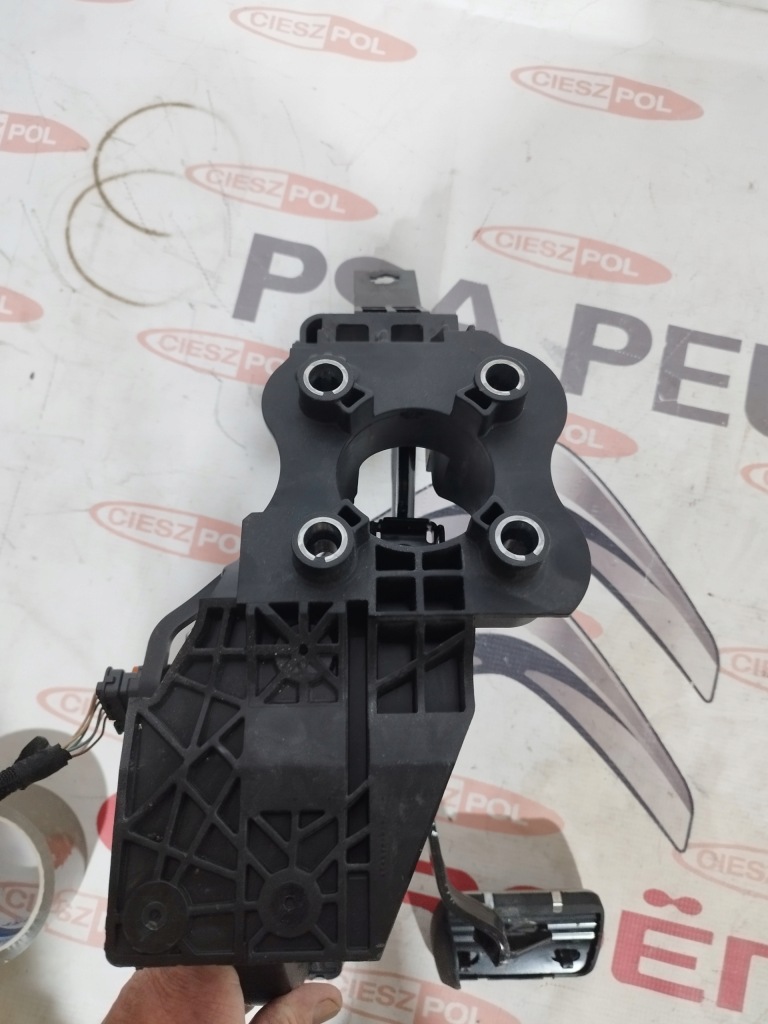 Педали citroen c 5 aircross peugeot 3008 ii 5008 ii автоматическая коробка передач org 9833339280 в Украине